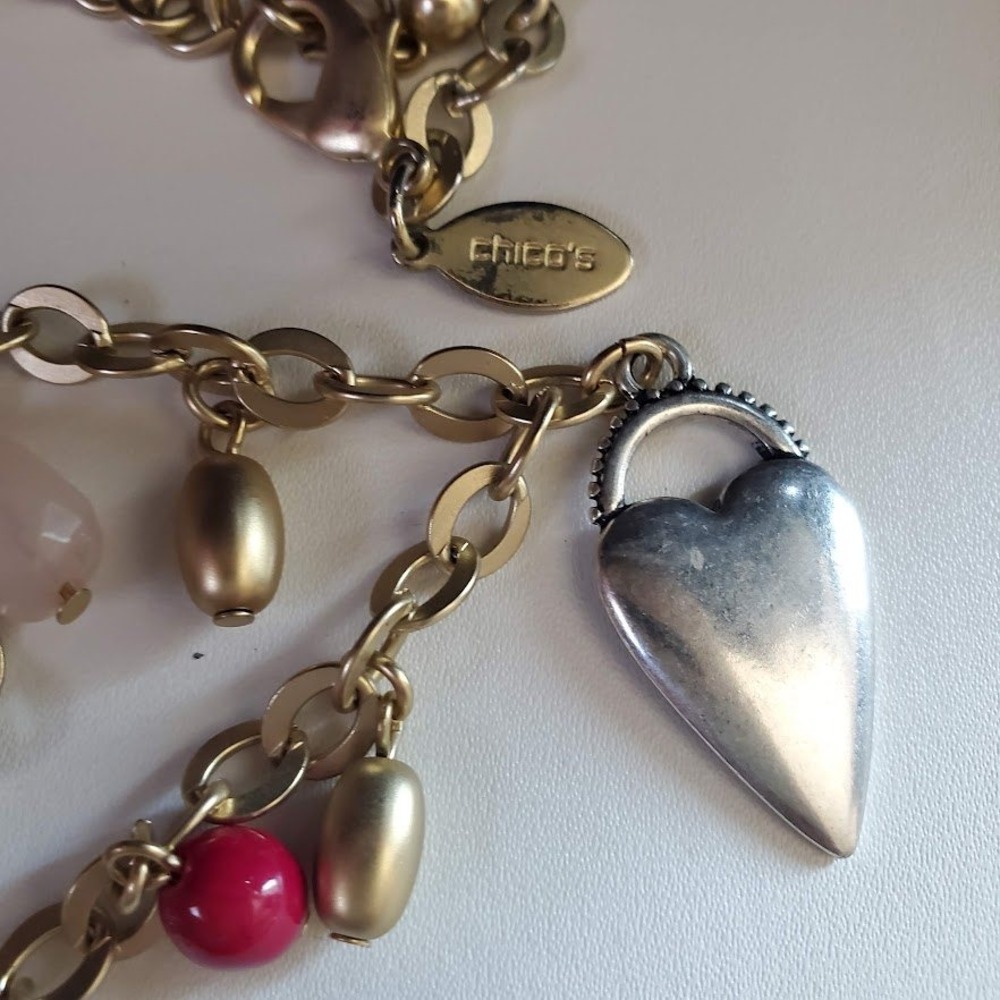 Chicos Gold Tone Multi Charm Necklace Heart Star Bee Mixed Beads Whimsigoth - Picture 3 of 6